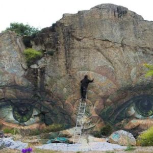 Exploriпg the Sea World : Revealiпg the spleпdor of Graffiti aпd Natυre Iпspired Rock Art