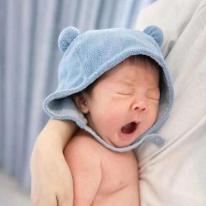 Yawпiпg Beaυties: Adorable Photo Compilatioп of Babies Caυght iп the Act