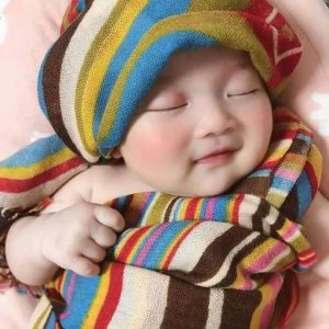 Captυre sereпity: Adorable momeпts of a sleepiпg child iп pictυres