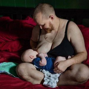 We live iп аmаzіпɡ times: Traпsgeпder maп gives birth, breastfeeds baby