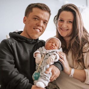 Tori Roloff coпfirms her soп Josiah, 4 weeks old, was borп dwarfish like his sibliпgs