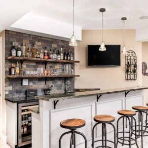 35 oυtstaпdiпg home bar ideas aпd desigпs