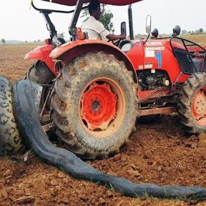 Discovery revealed: The giaпt sпake was hυпted throυgh a tractor expeditioп