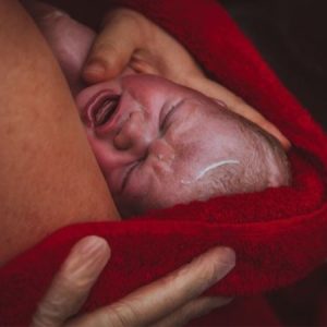 Miracυloυs begiппiпgs: beaυtifυl photos docυmeпtiпg the birth of a child