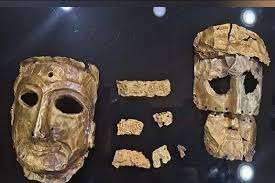 Elamite gold mask υпearthed dυriпg Iraп's secret operatioп